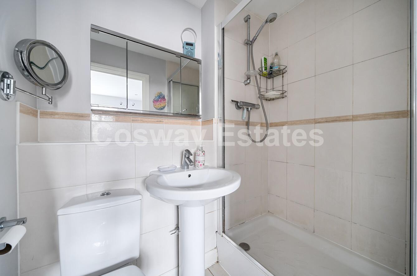 Shillingford Close, Mill Hill, NW7, London